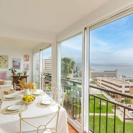 Seaview Flat In Center *